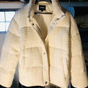 EXPRESS Boucle Puffer Jacket in Cream
